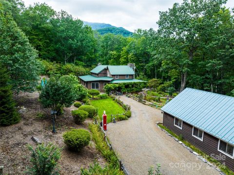 Photo for 619 Rhododendron Park Road