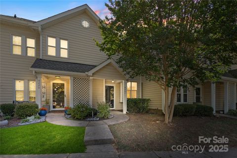 9231 Kings Canyon Drive Charlotte NC 28210