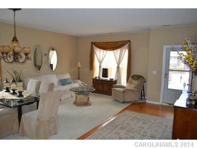 Brandon Oaks - Residential