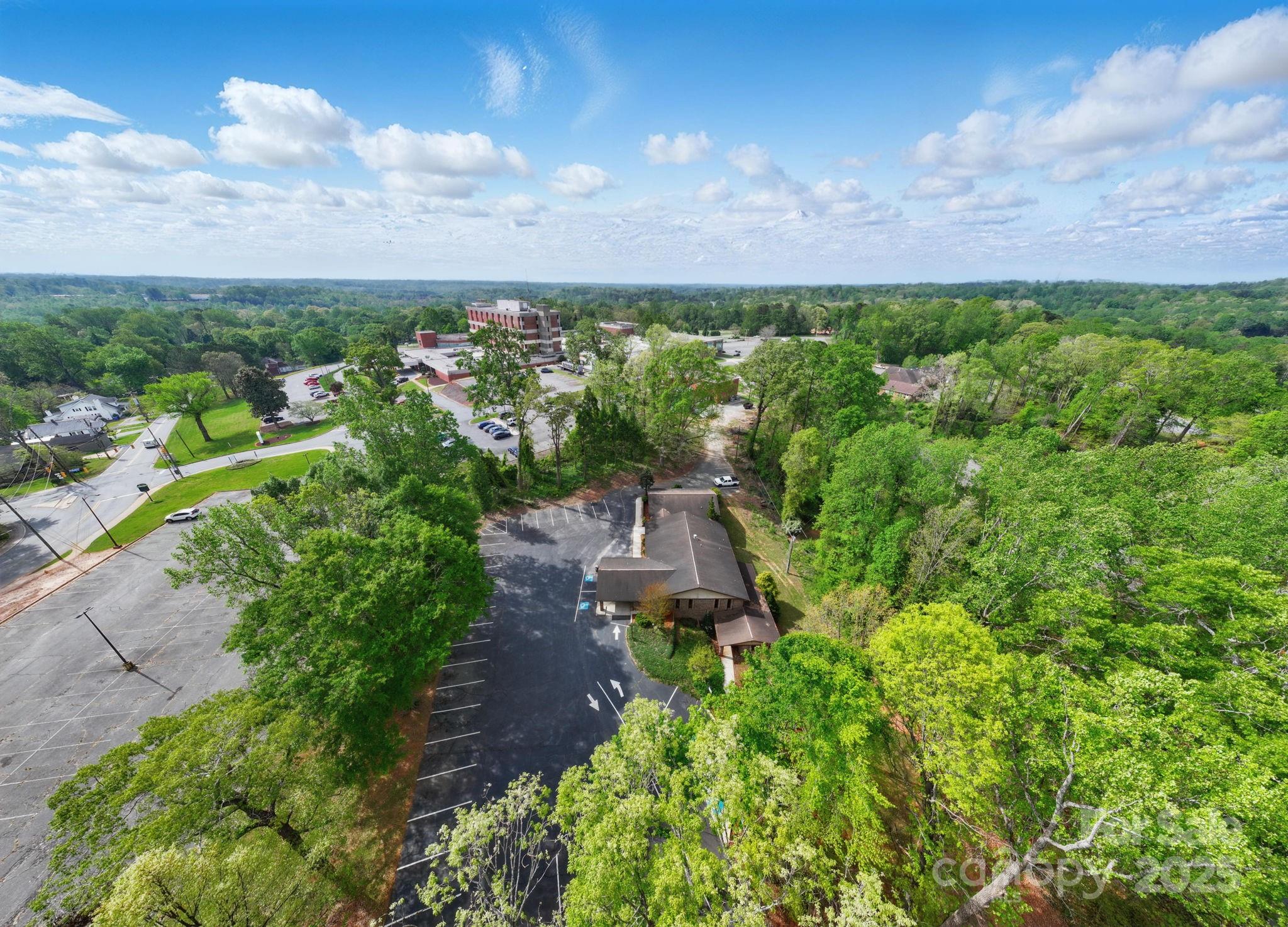 141 Tryon Road