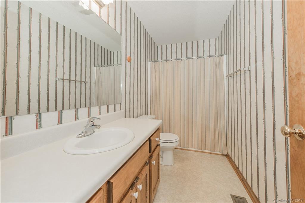 Quail Lakes - Residential