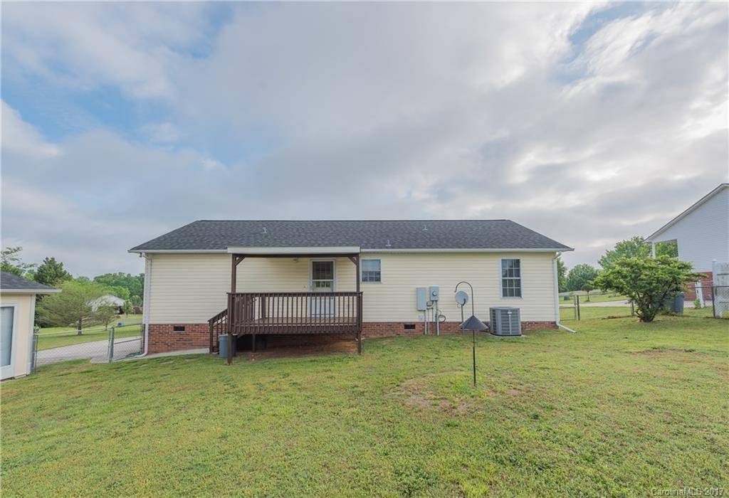 Quail Lakes - Residential