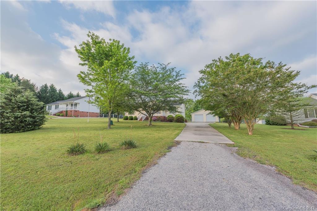 Quail Lakes - Residential