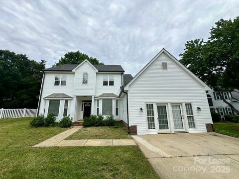 13809 Stephendale Drive Charlotte NC 28273