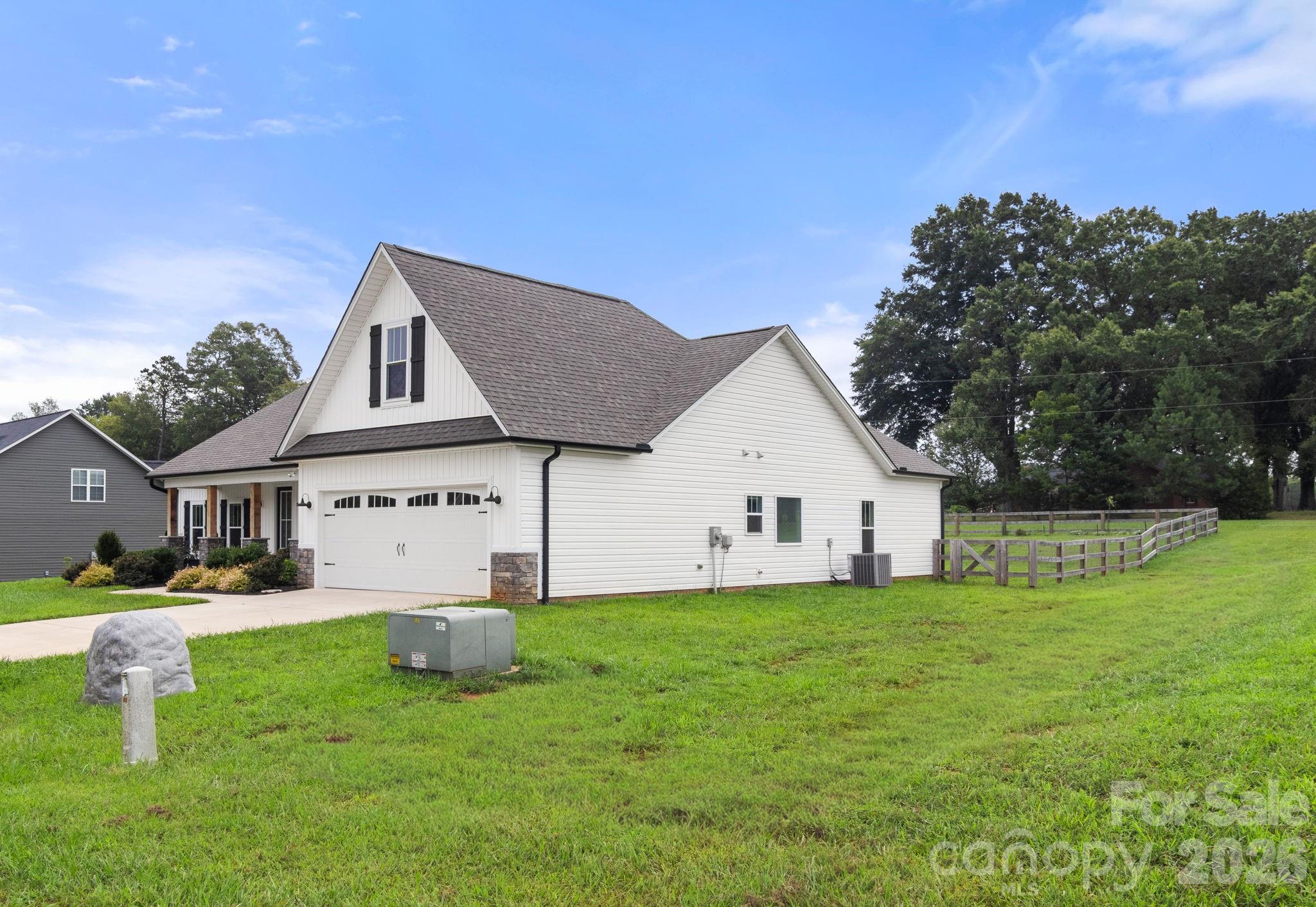 290 Dorothy Drive