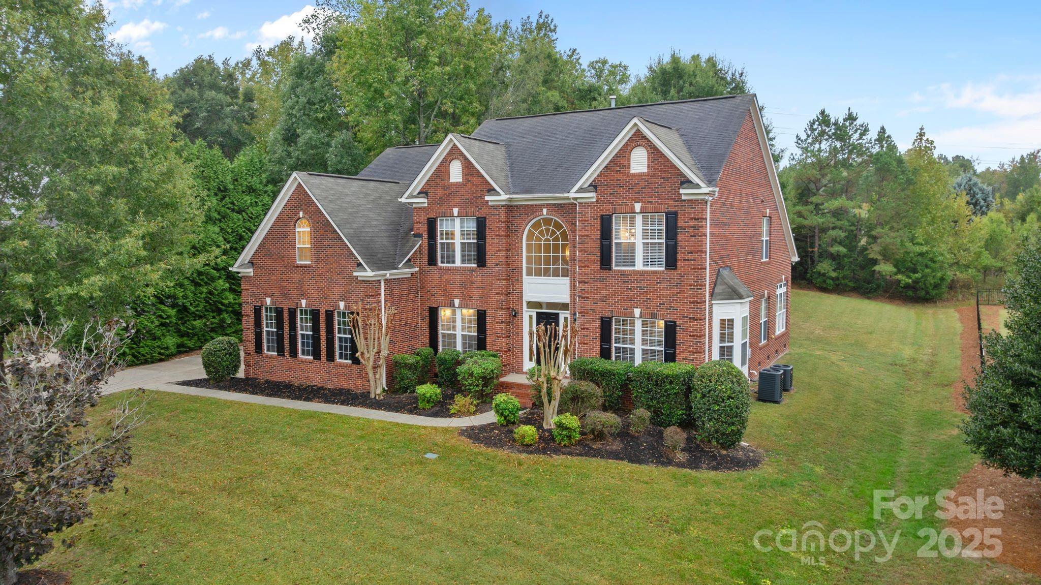 3213 Strawberry Lane