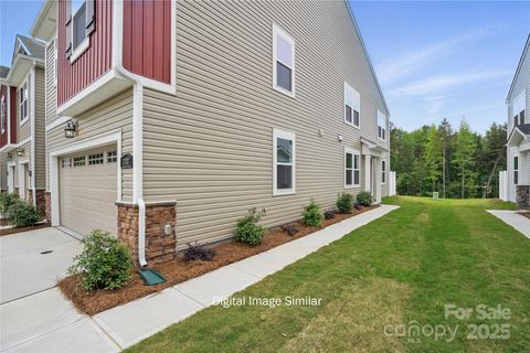 1100 Vibrant Road Charlotte NC 28215