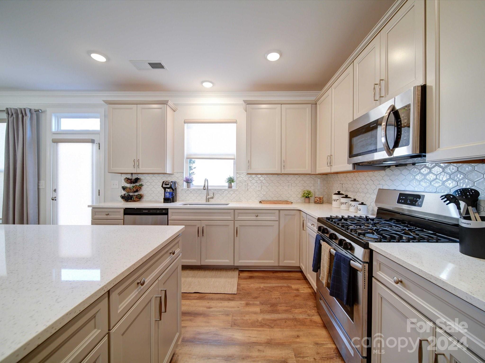 Laurel Walk - Residential