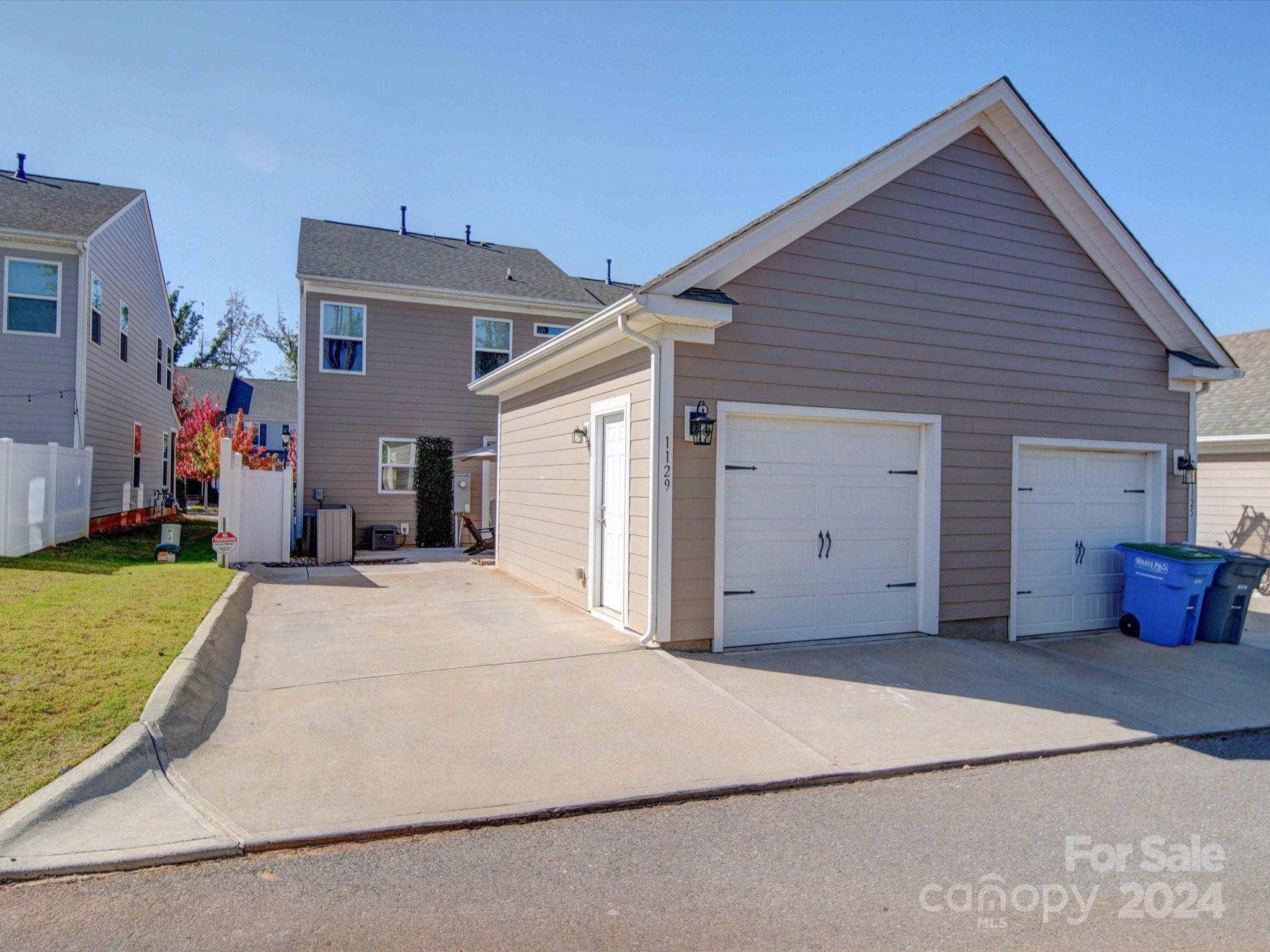 Laurel Walk - Residential