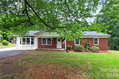 Photo of 43 NW Liske Avenue NW, Concord, NC 28027 (MLS # 4377373)