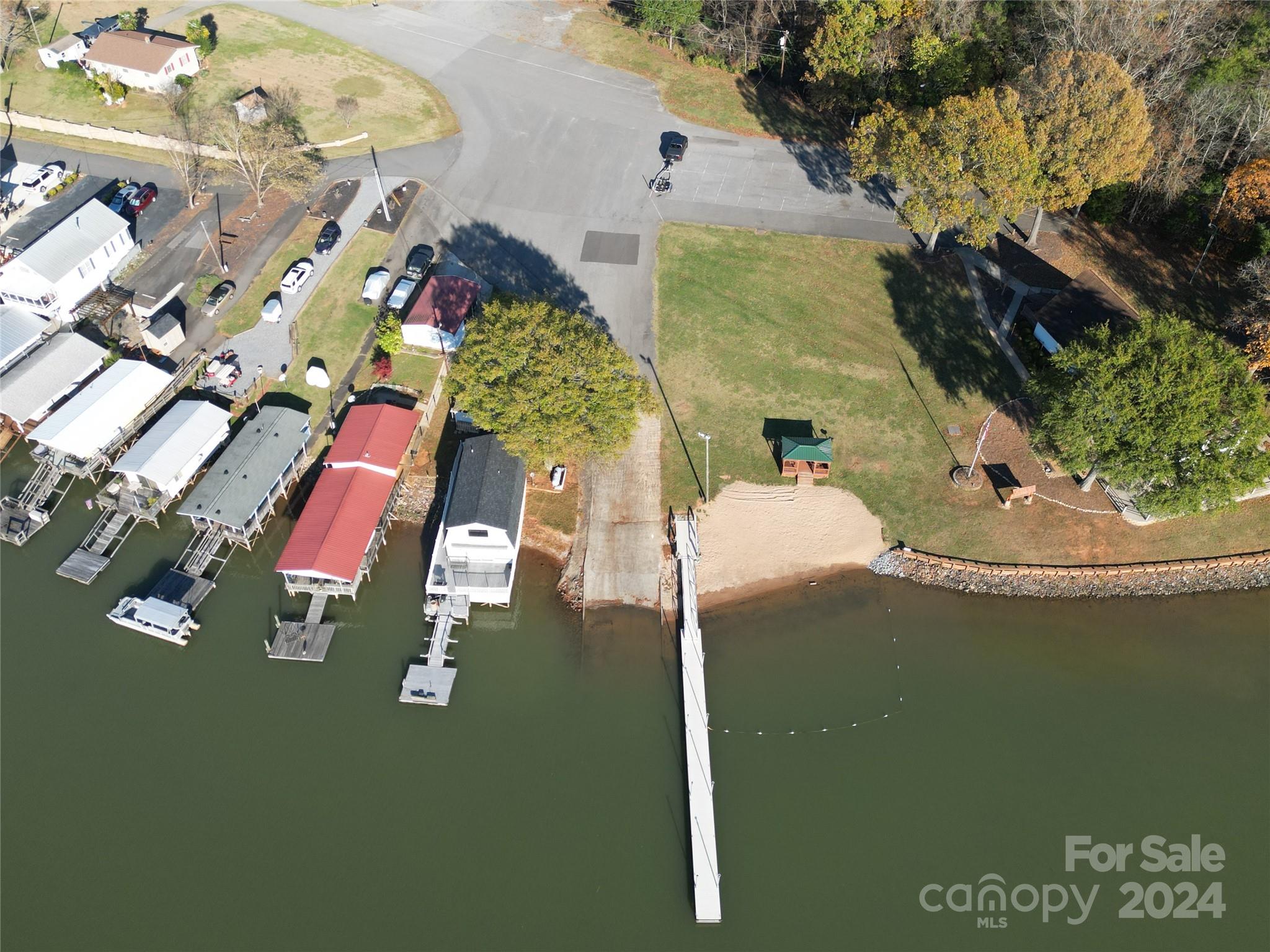 Reflection Pointe - Land