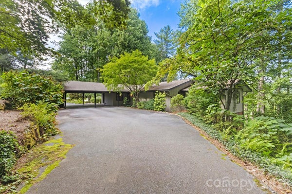 651 GLEN CANNON DR, PISGAH FOREST, NC 28768 - Image 28aa01cebb7ec2f480cd1b66bf9796ee/2277422332