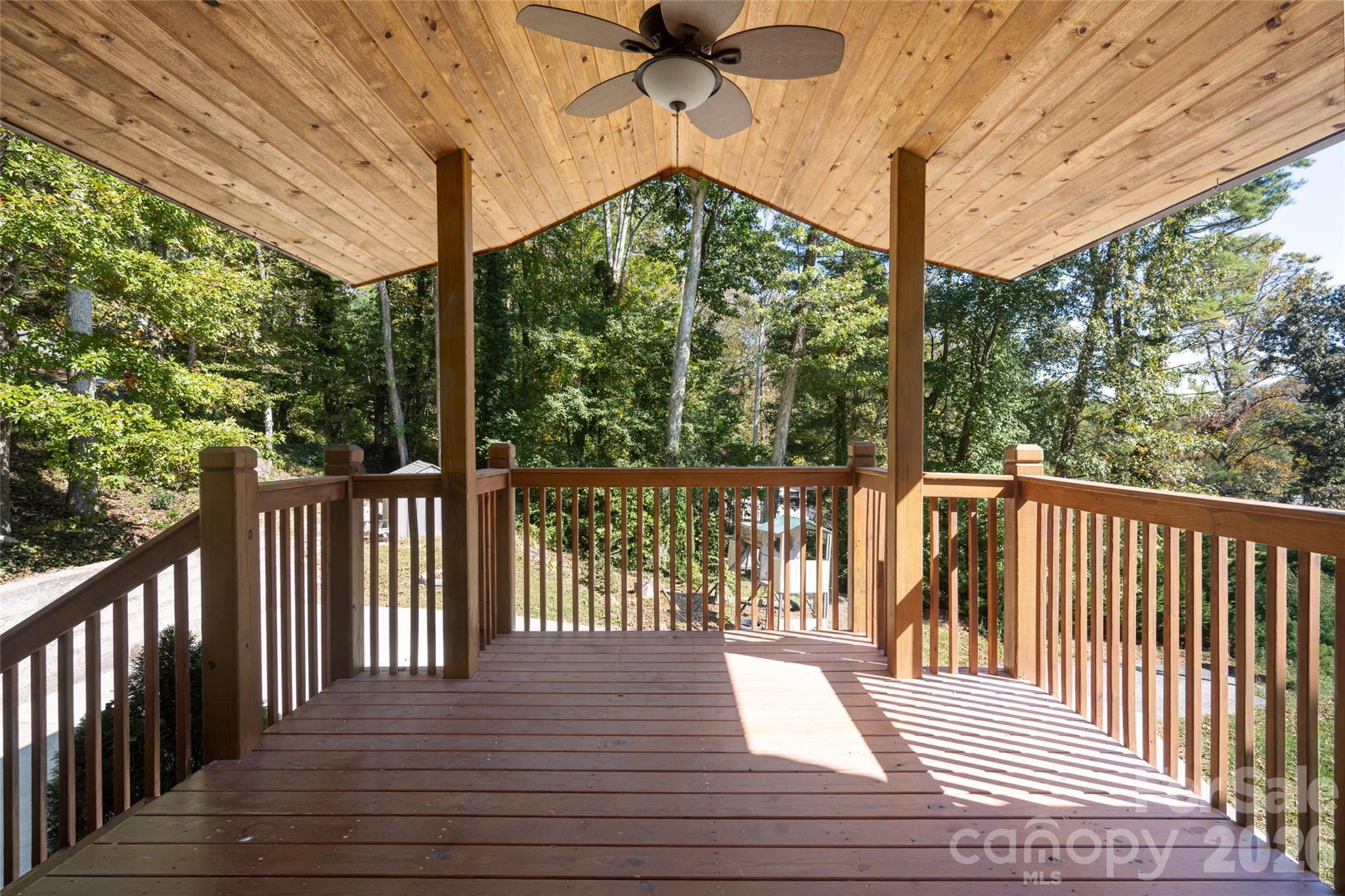 207 Beechwood Lakes Drive