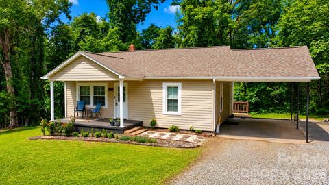 Photo of 4243 Ralph Patton Road, Morganton, NC 28655 (MLS # 4387862)