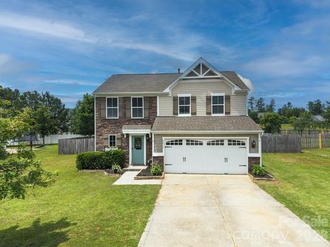Photo of 3017 Rhododendron Place, Clover, SC 29710 (MLS # 4394093)