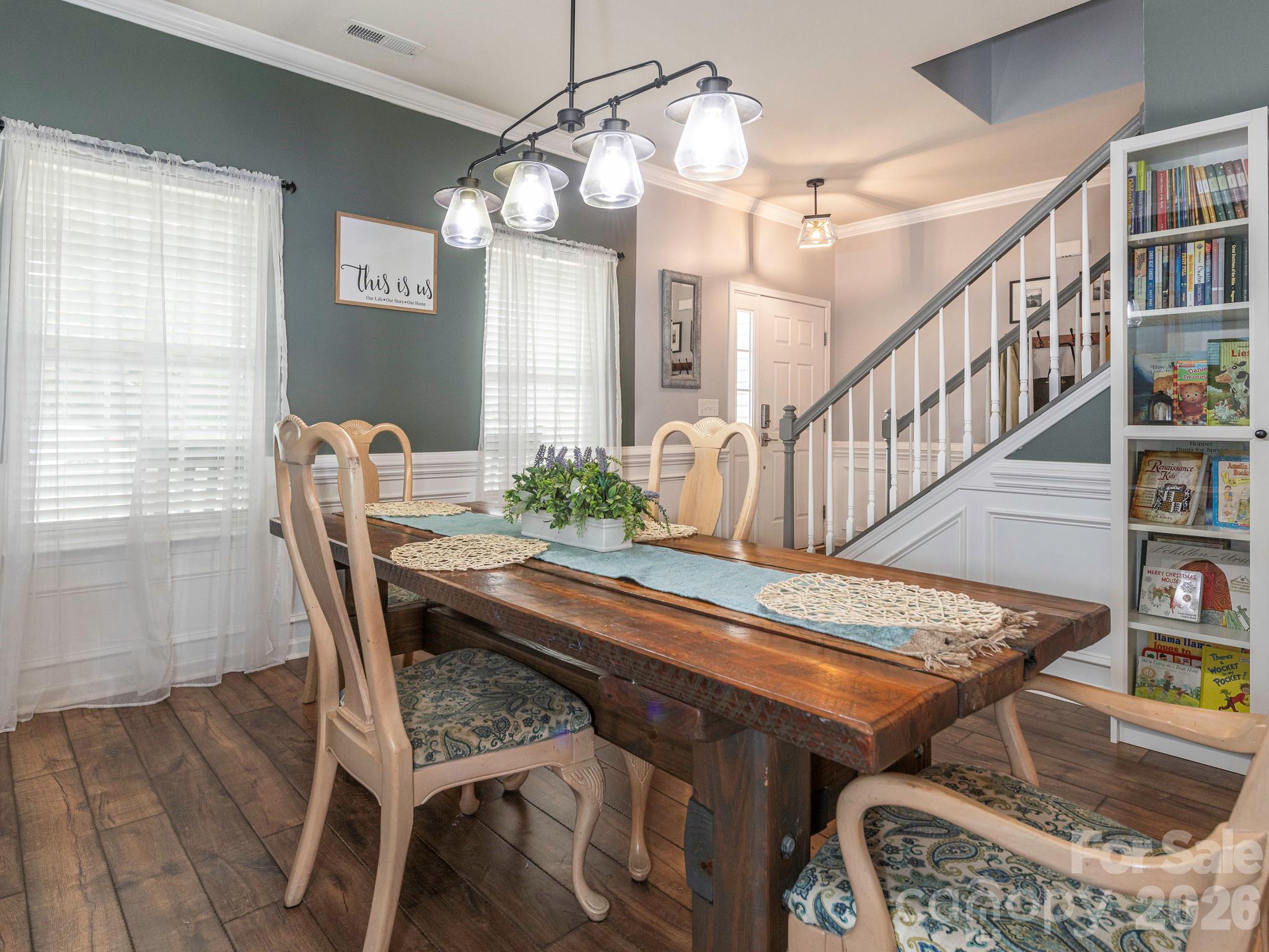 8208 Stourhead Gardens Lane