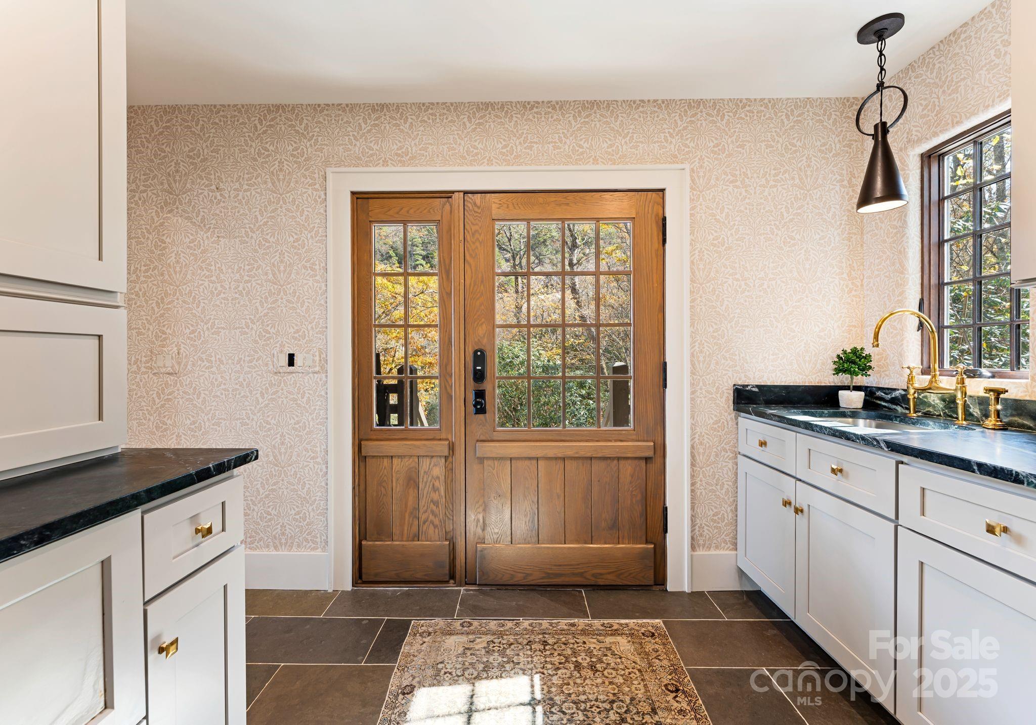 87 & 91 Salt Rock Court