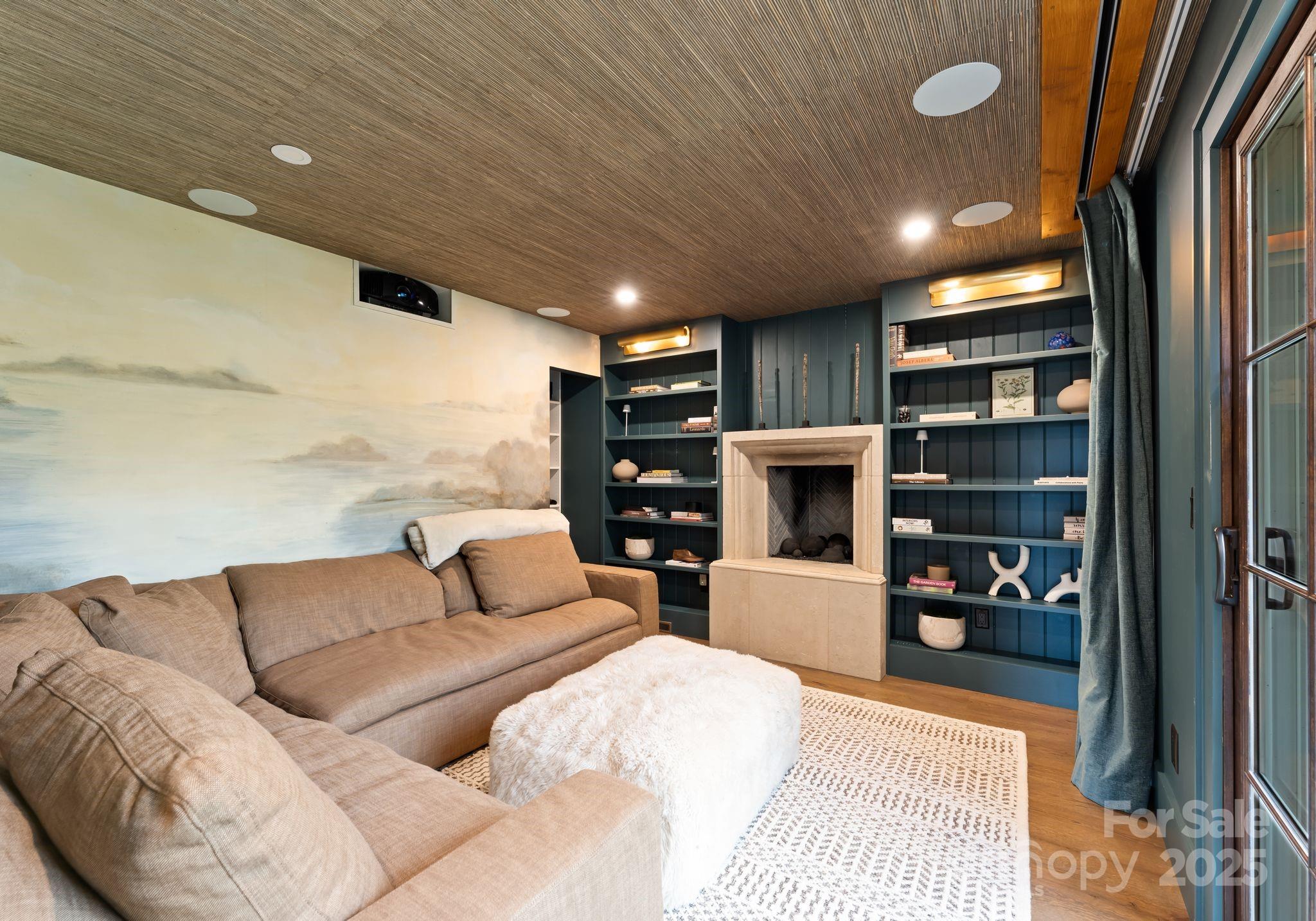 Highland Falls Country Club - Residential