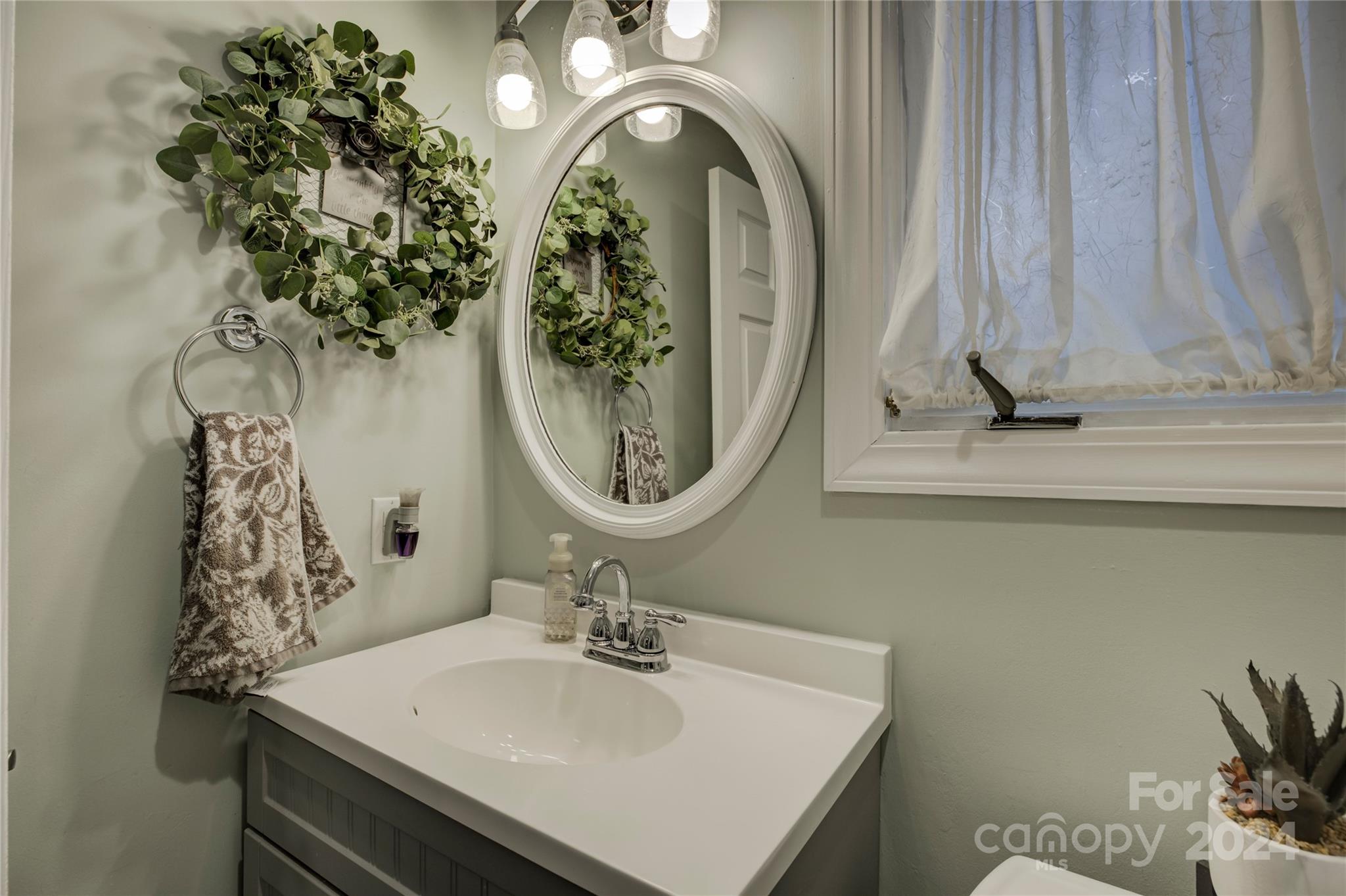 Tega Cay - Residential