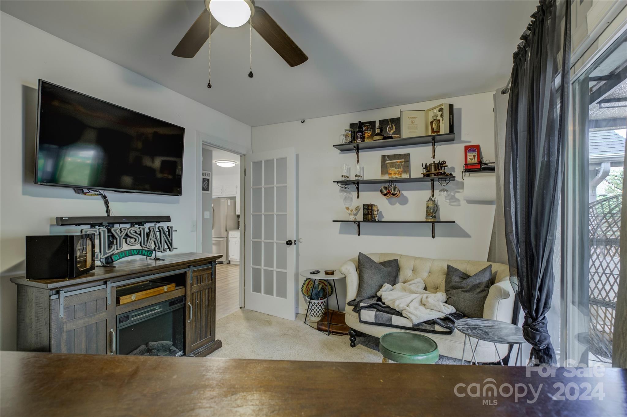 Tega Cay - Residential