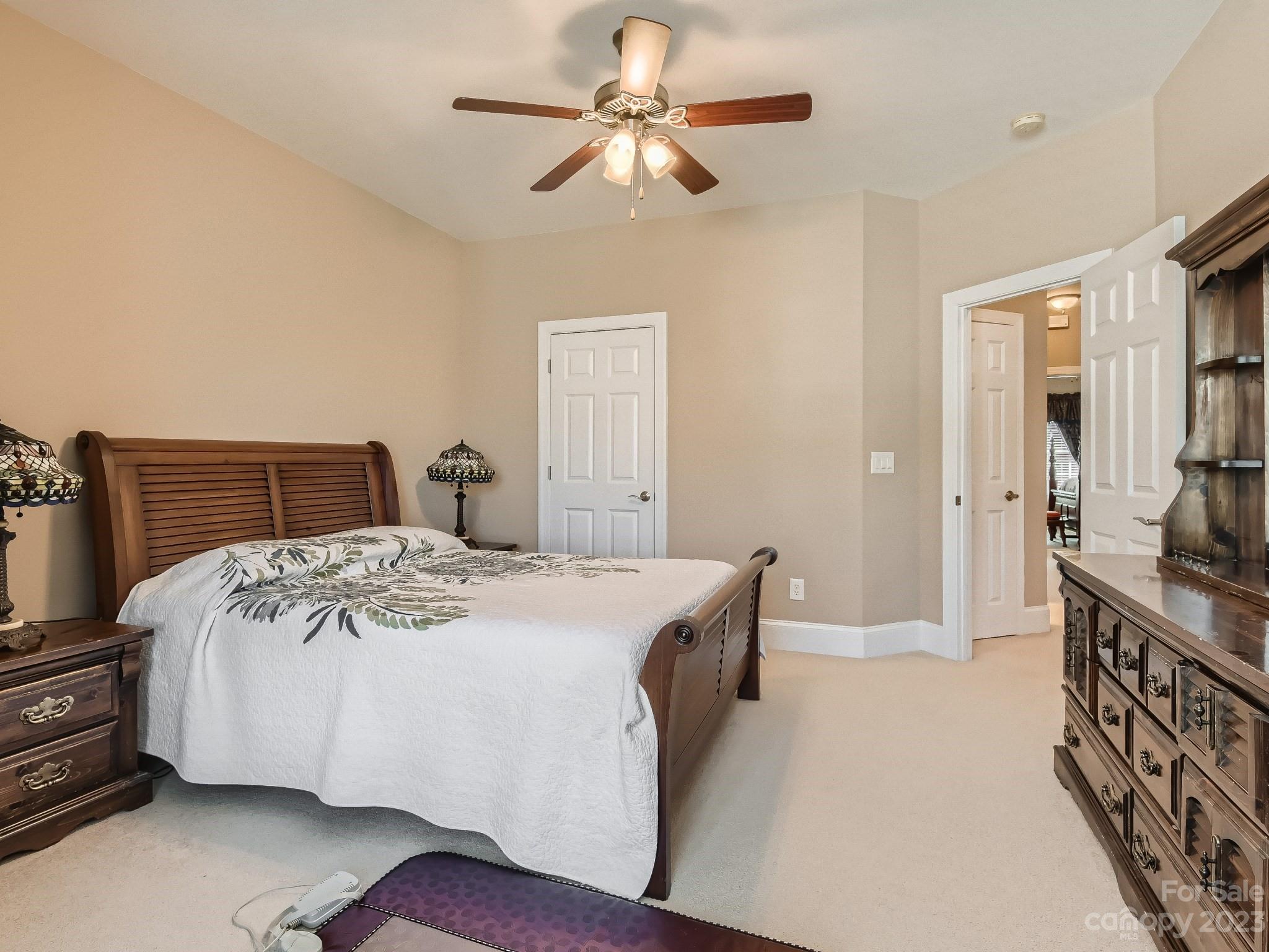 Beacon Knoll Villas - Residential