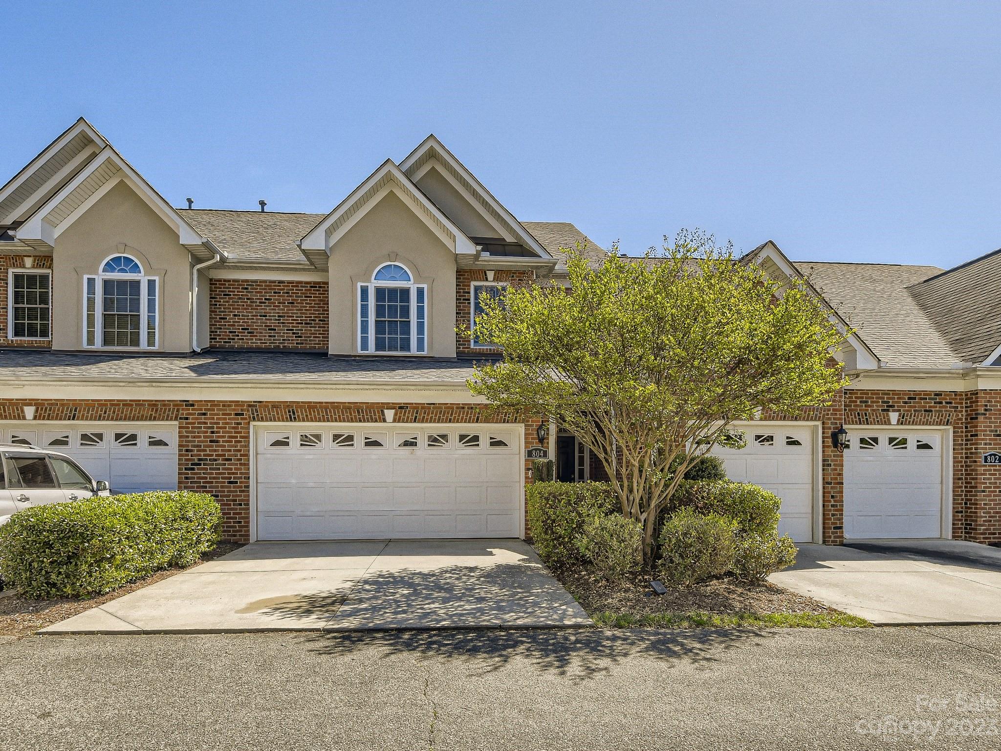 Beacon Knoll Villas - Residential