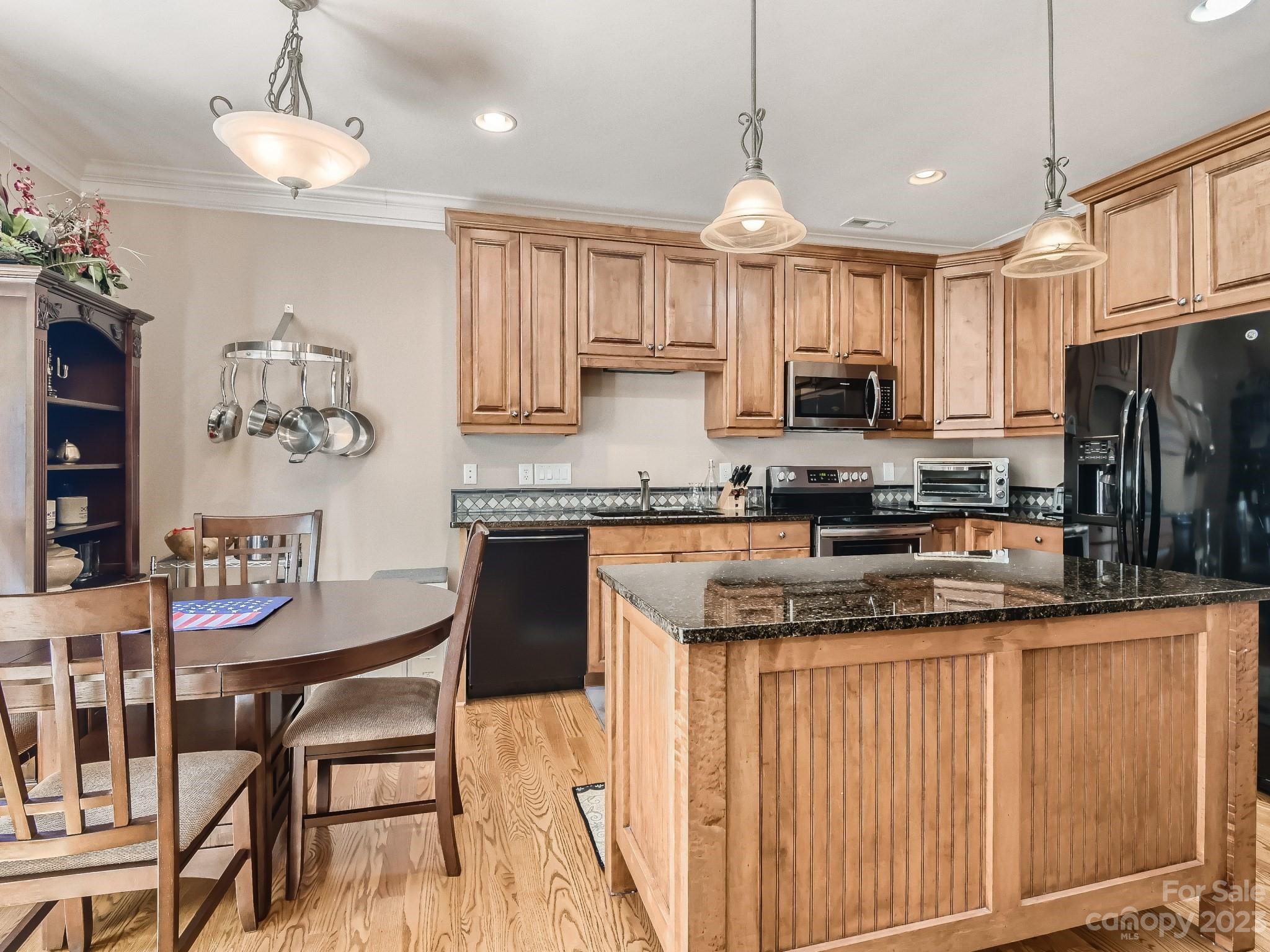 Beacon Knoll Villas - Residential