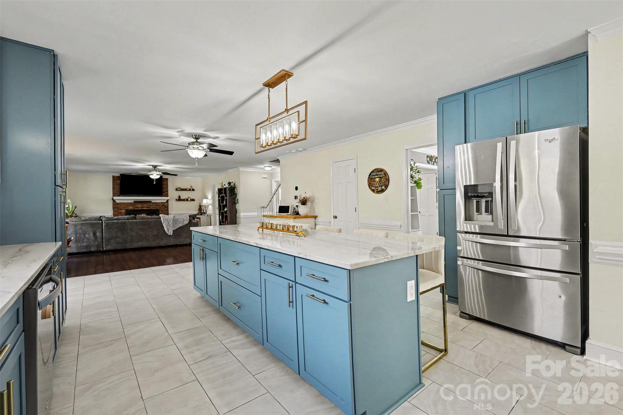 8929 Lauriston Place