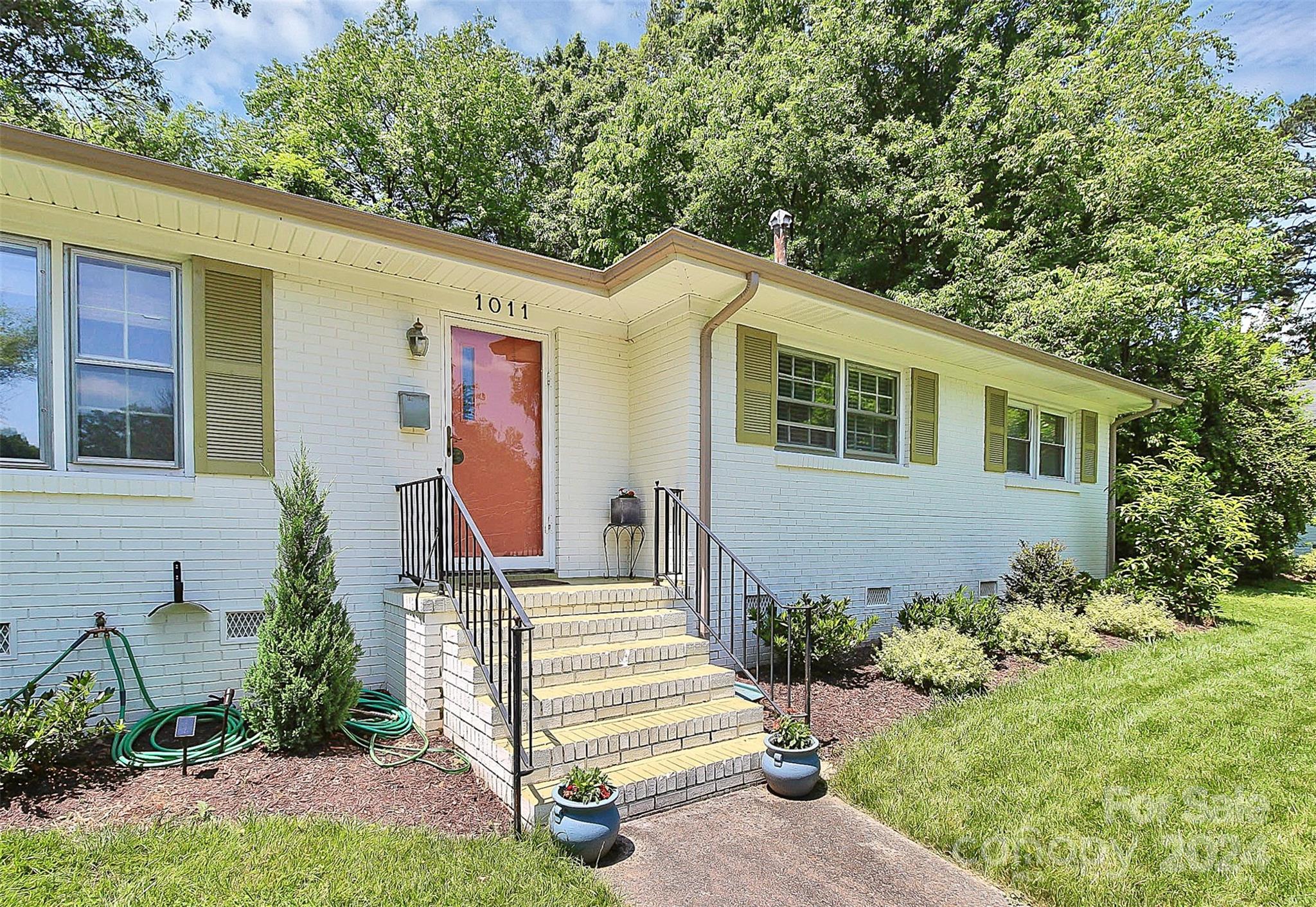 Hillsborough Acres - Residential