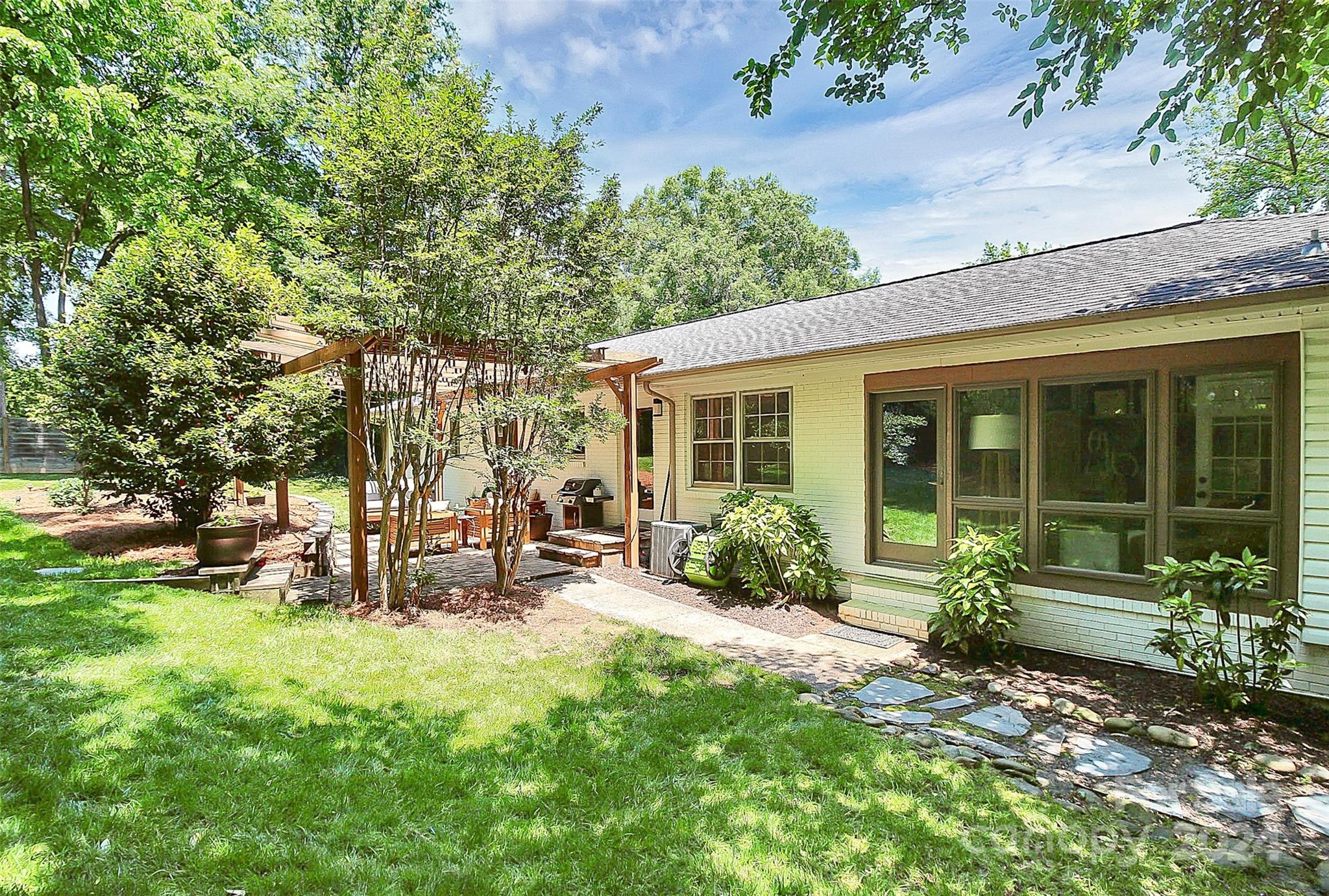 Hillsborough Acres - Residential