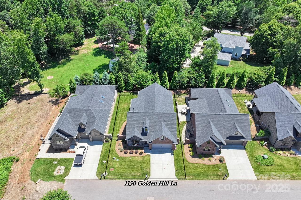 1150 Golden Hill Lane