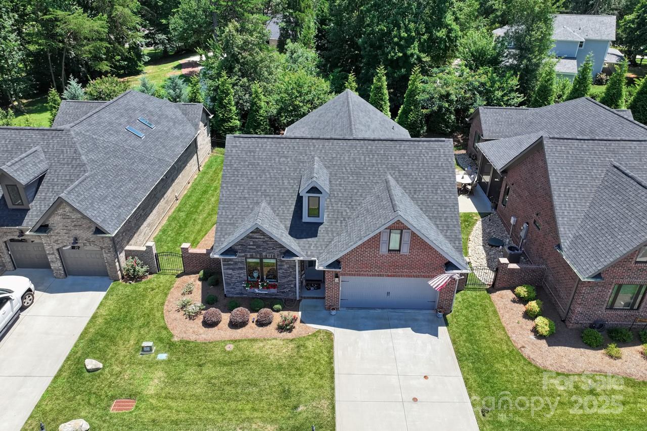 1150 Golden Hill Lane