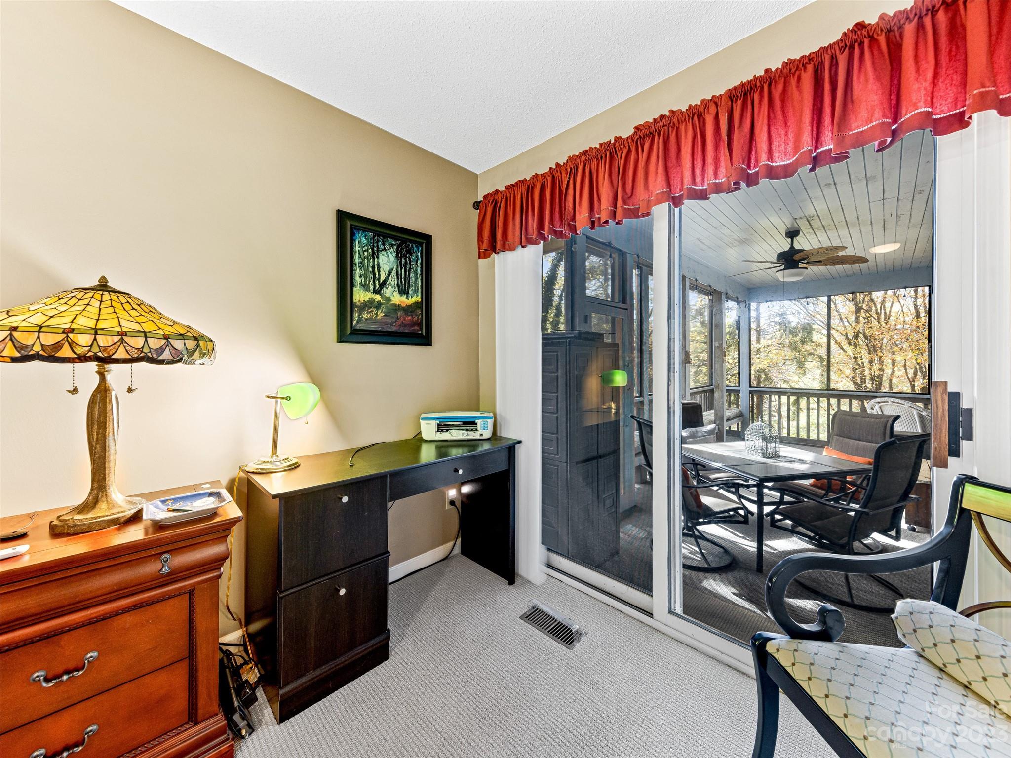 Cummings Cove - Residential