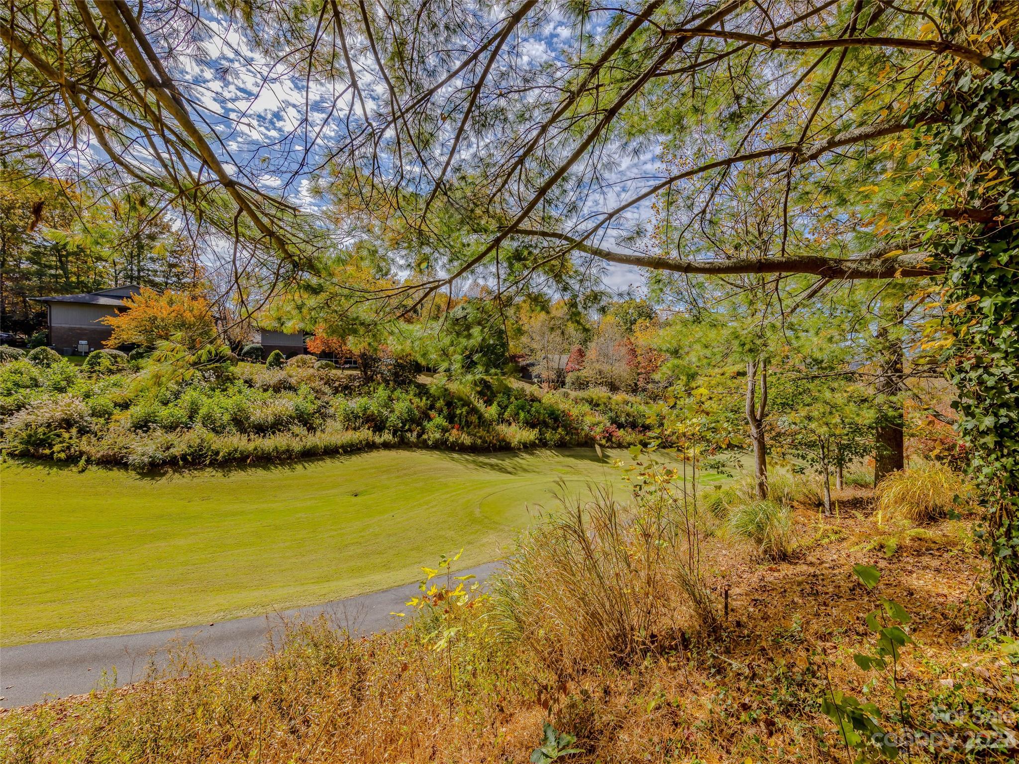 Cummings Cove - Residential