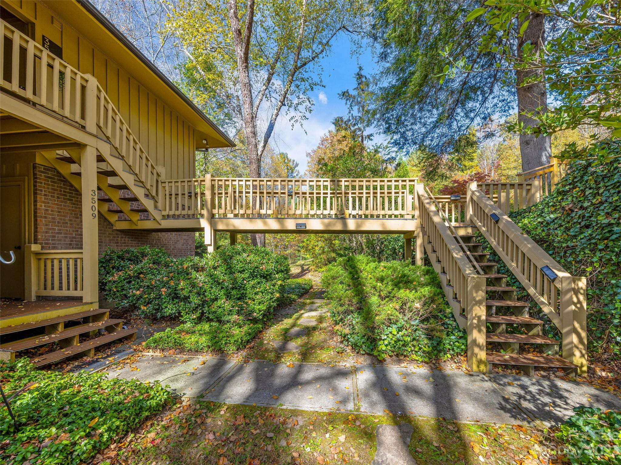 Cummings Cove - Residential