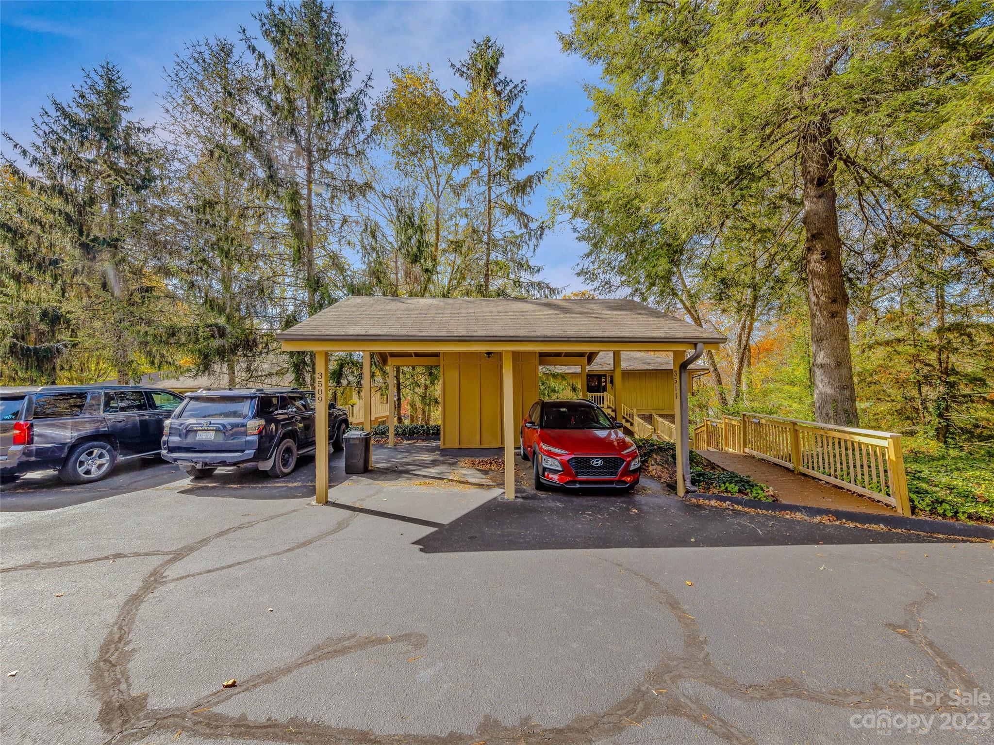 Cummings Cove - Residential