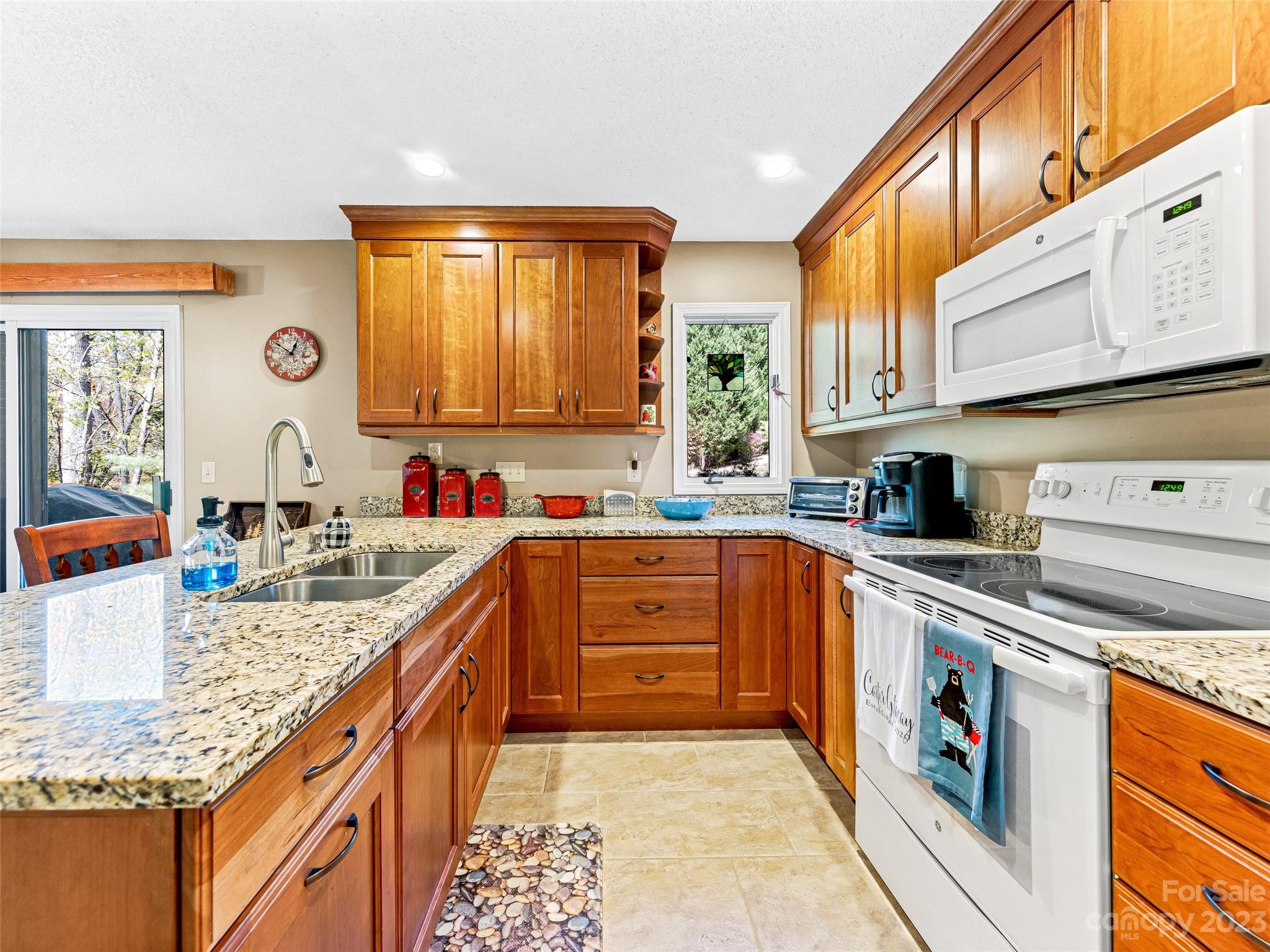 Cummings Cove - Residential