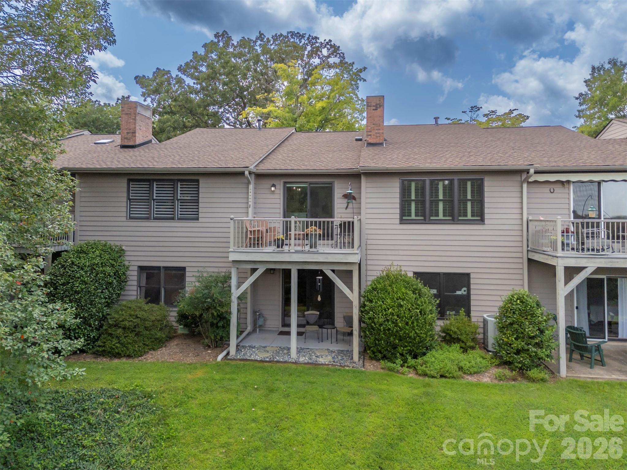 77 Chestnut Street 305