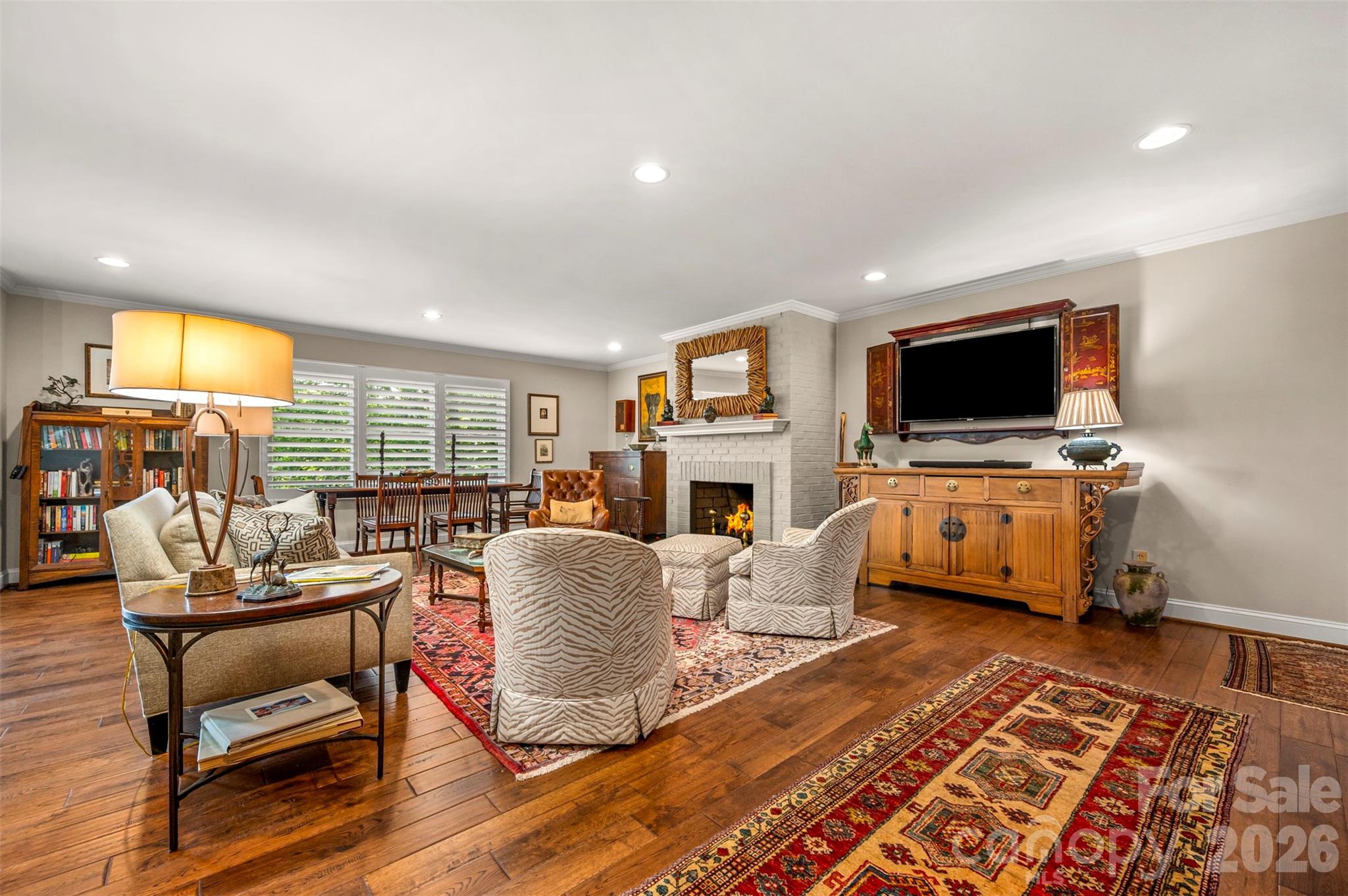 77 Chestnut Street 305