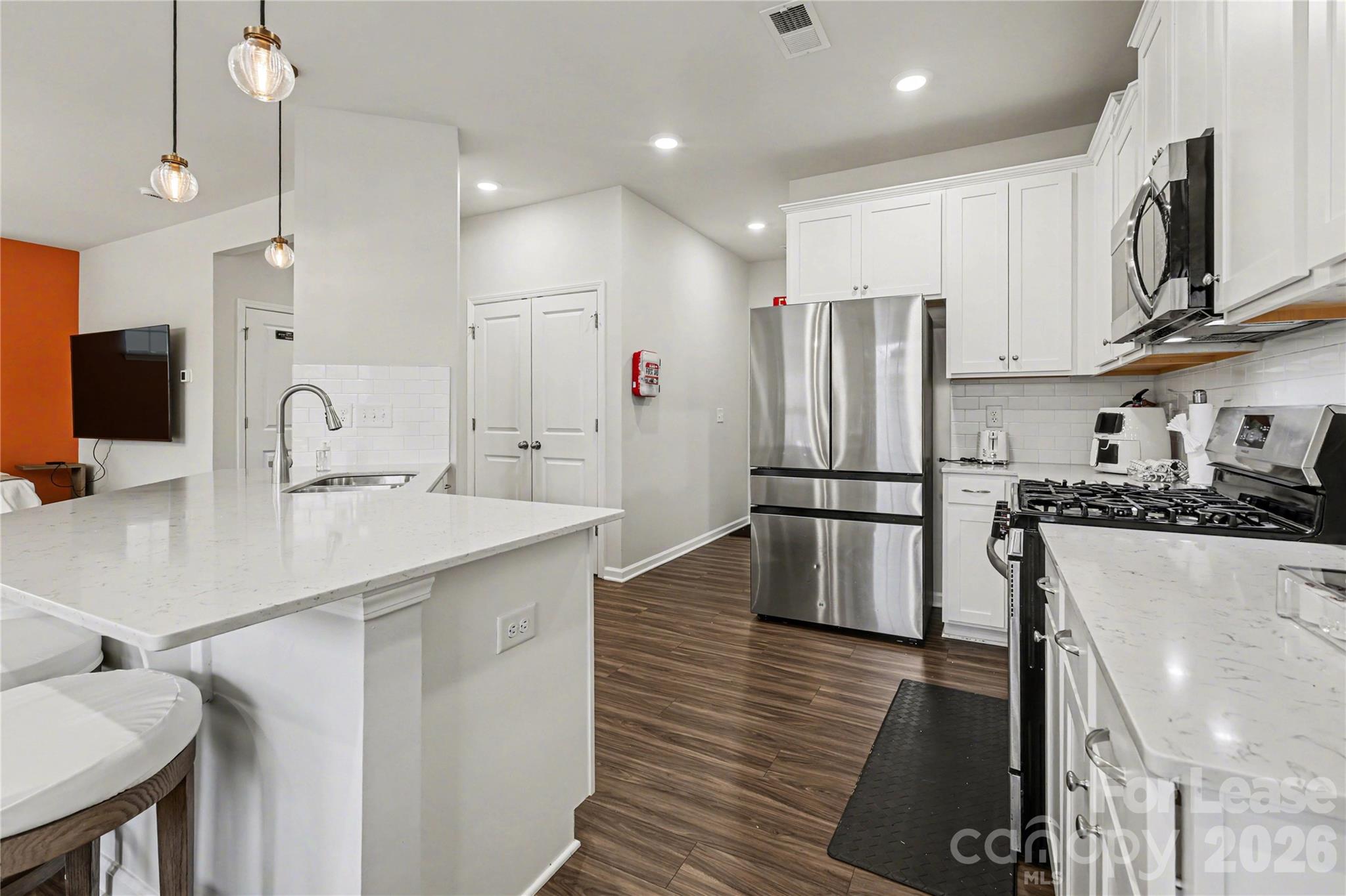 15216 lake ridge Road