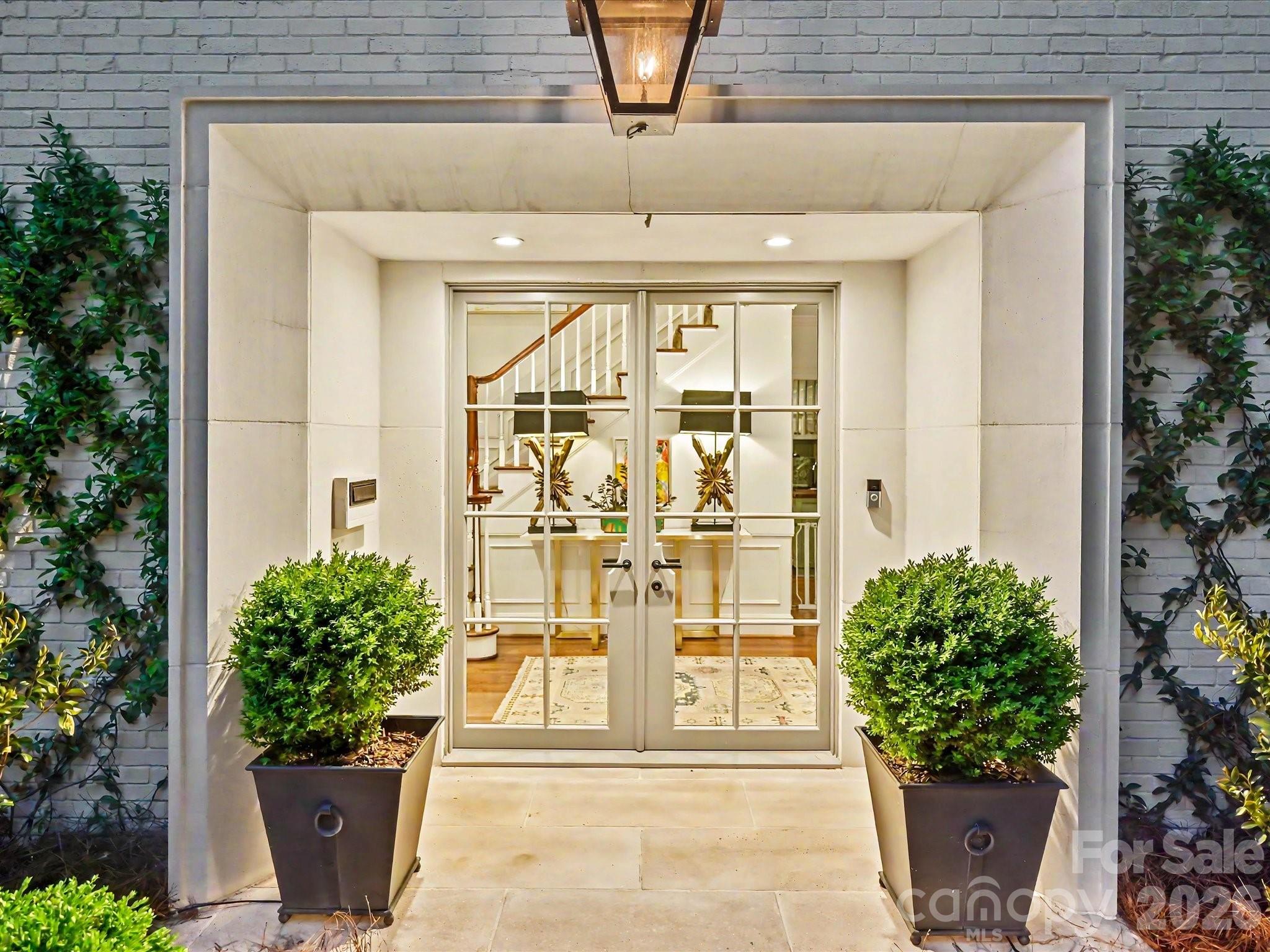 2228 Wellesley Avenue