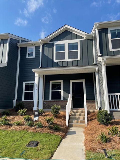 Photo of 124 Utility Lane #B, Mooresville, NC 28115 (MLS # 4317200)