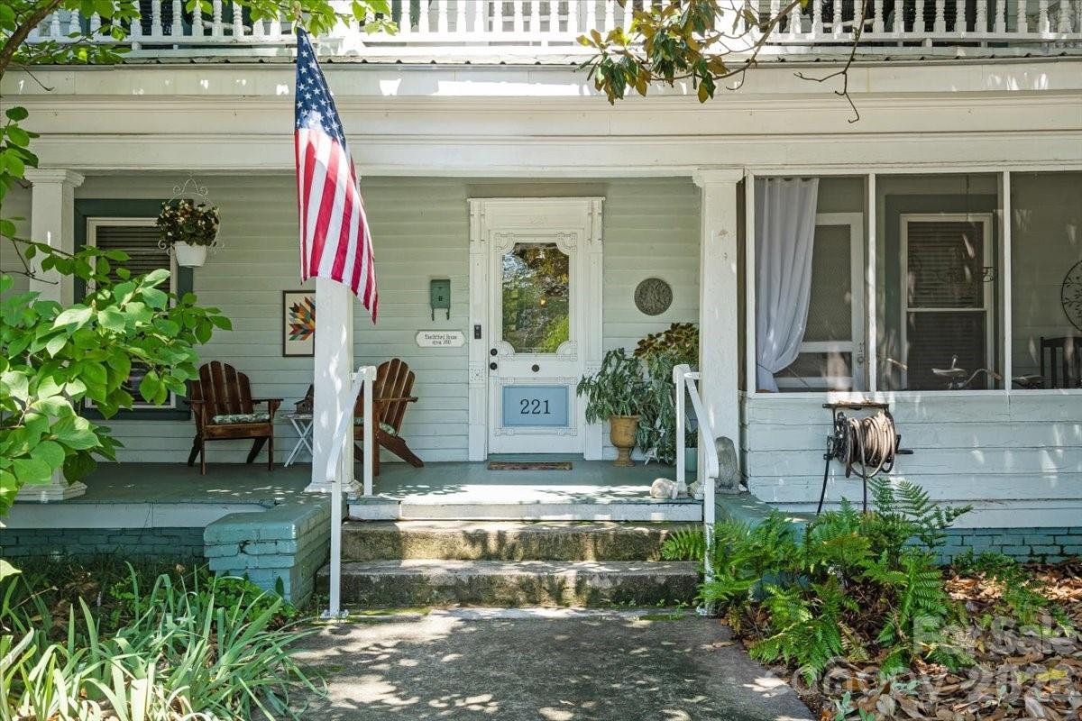 221 N Main Street