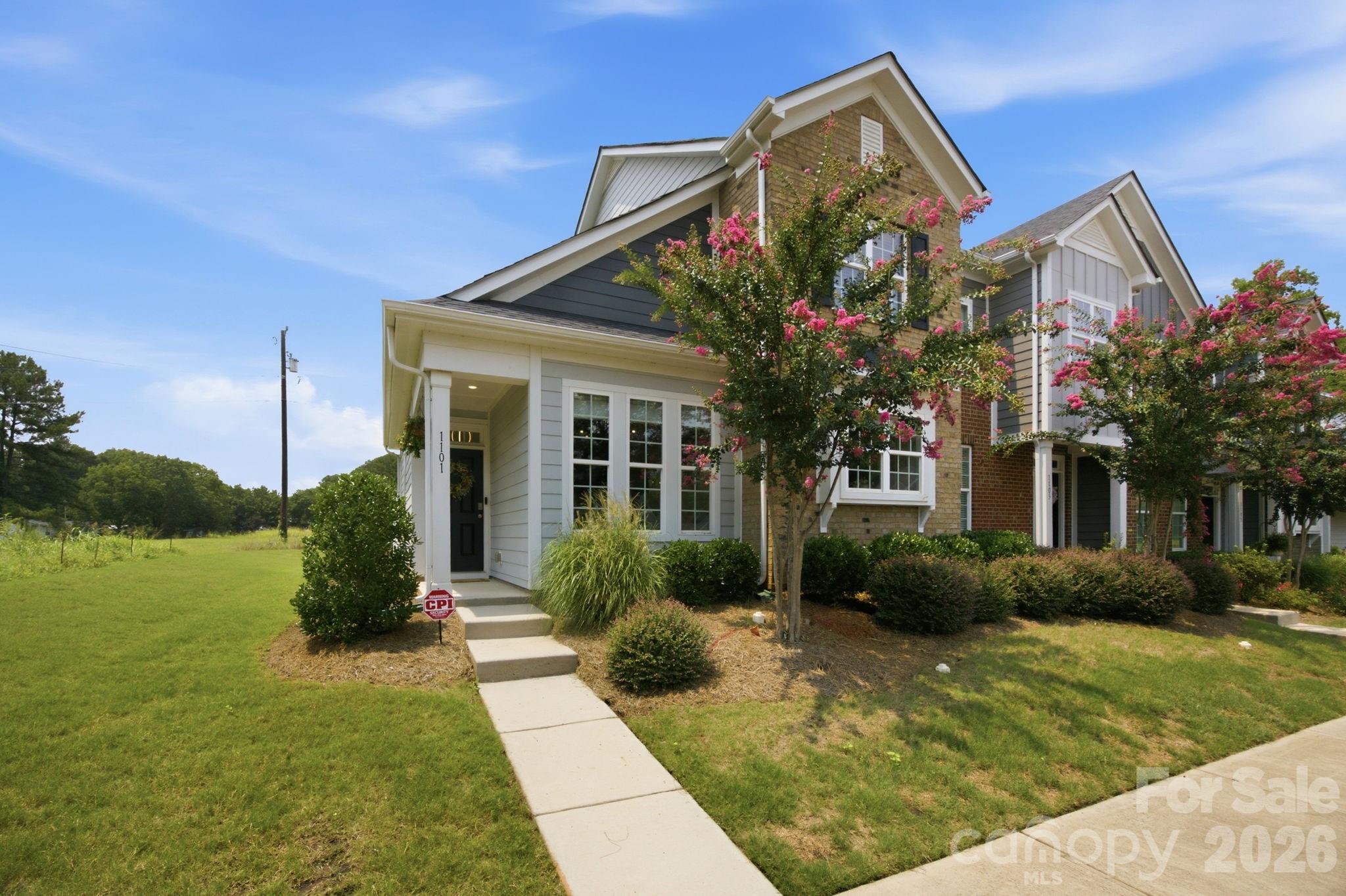 1101 Johns Walk Way