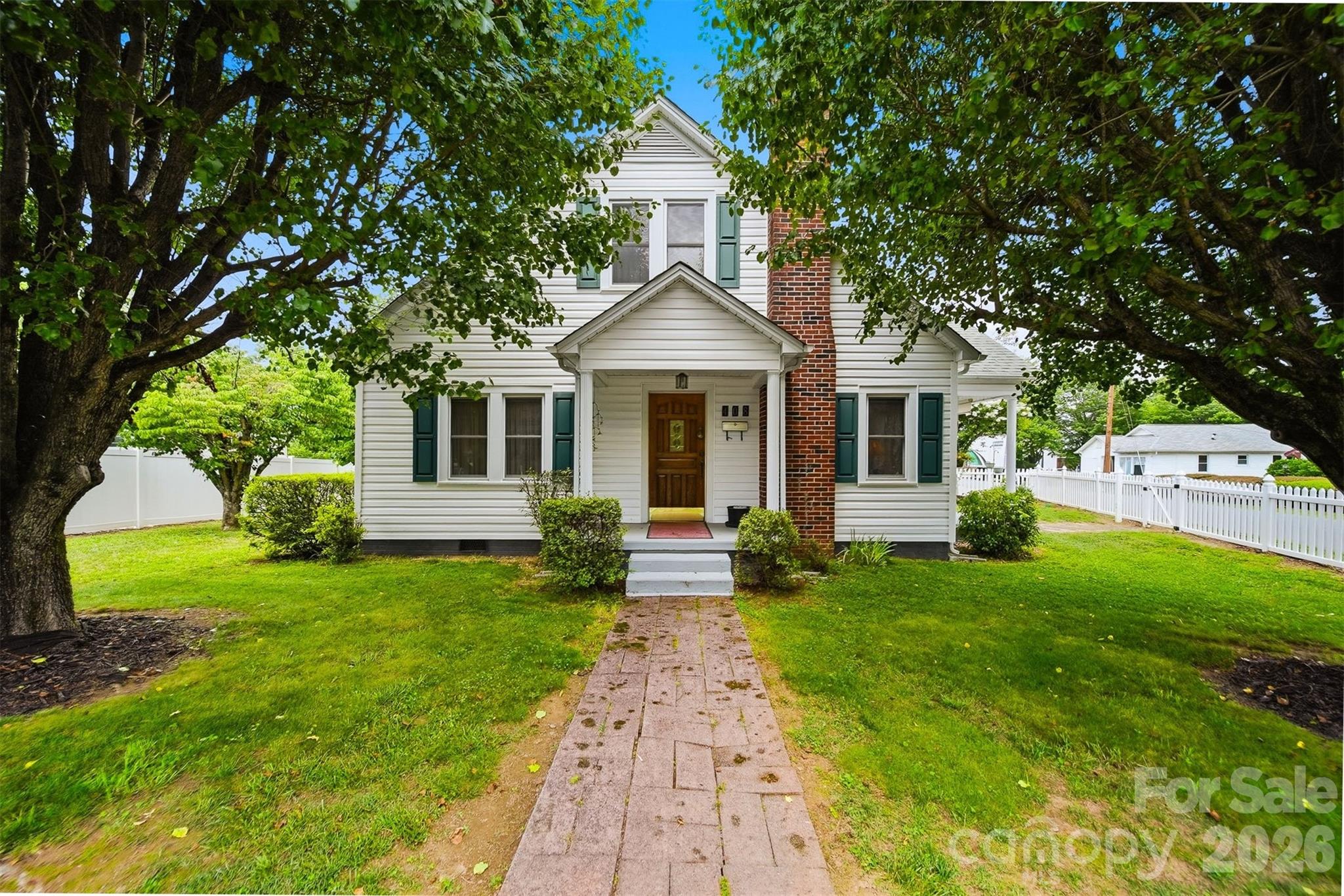 408 Garrou Avenue SE