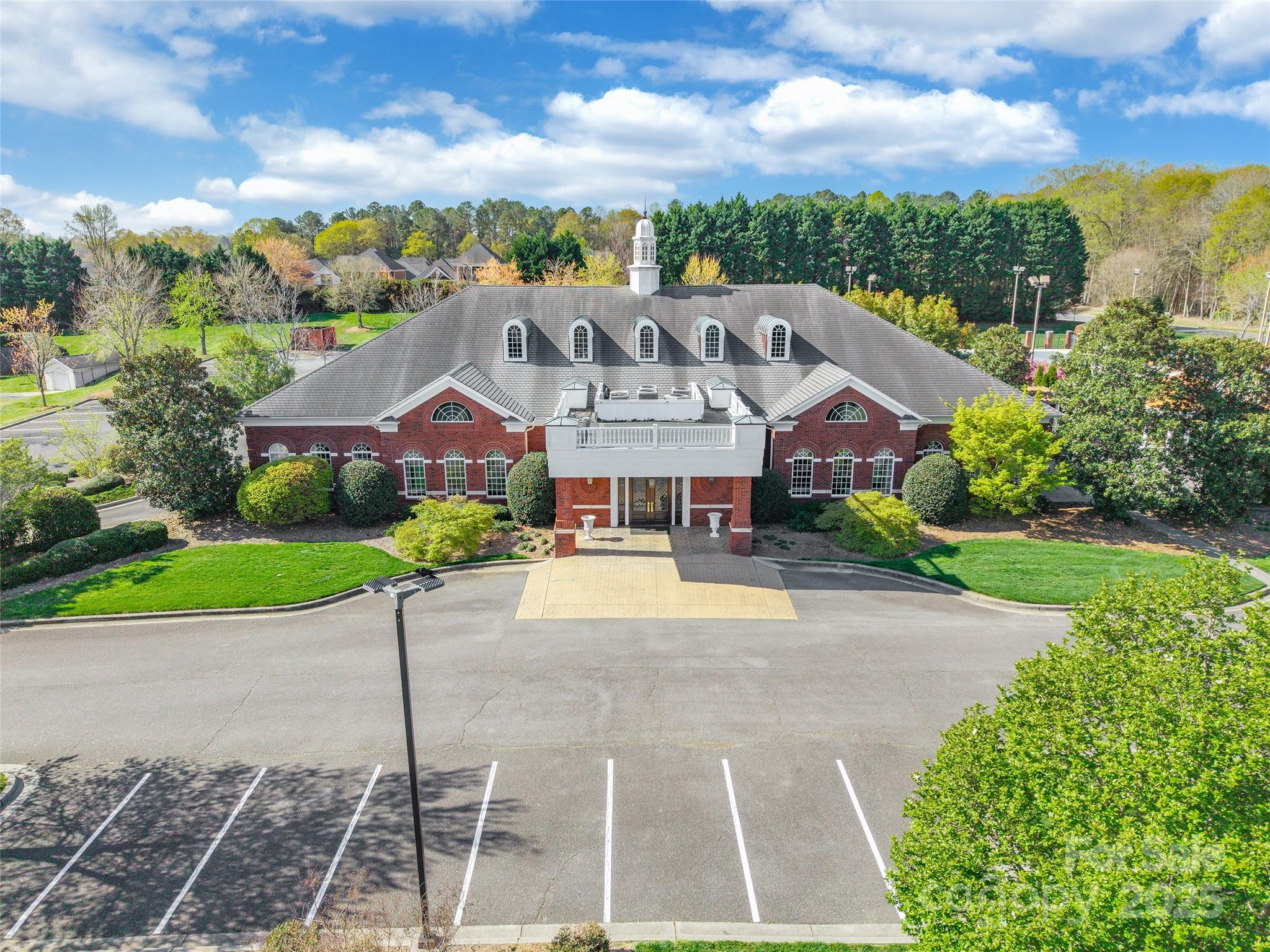 Laurel Creek - Residential