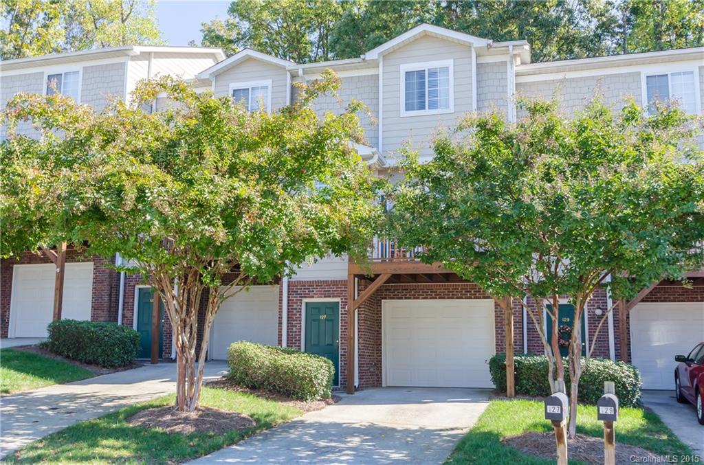 Sunridge Place - Residential