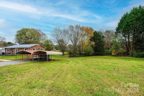 A home in Hickory