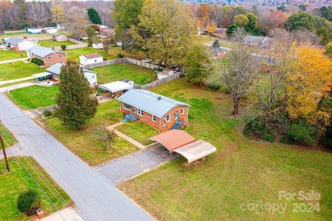 A home in Hickory