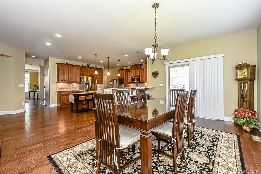 Lake Forest Preserve - Residential